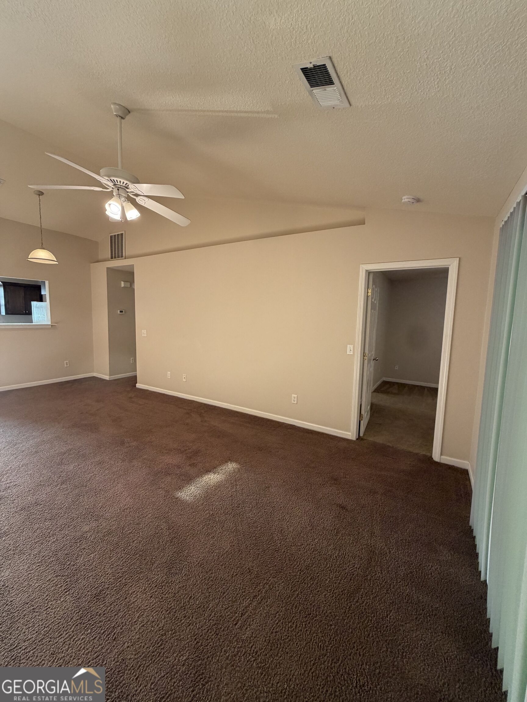 410 E Lawnwood Court Property Photo 10