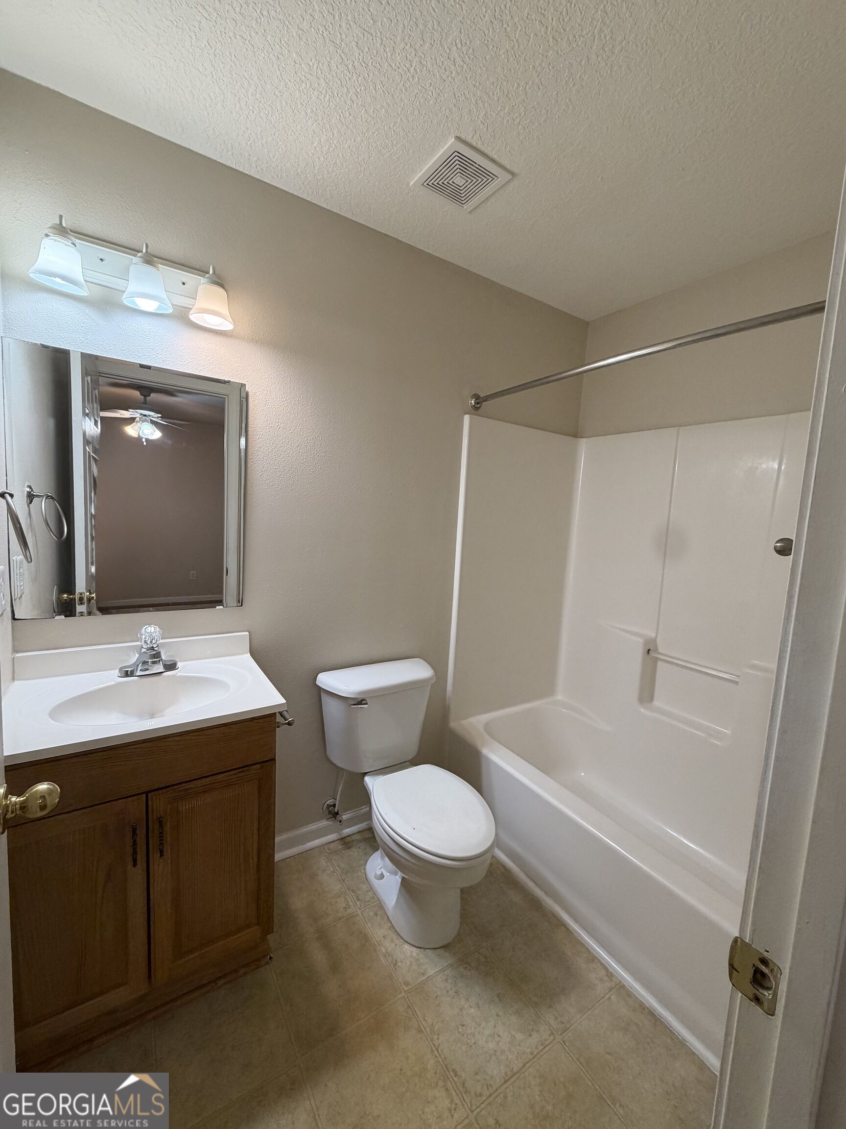 410 E Lawnwood Court Property Photo 29