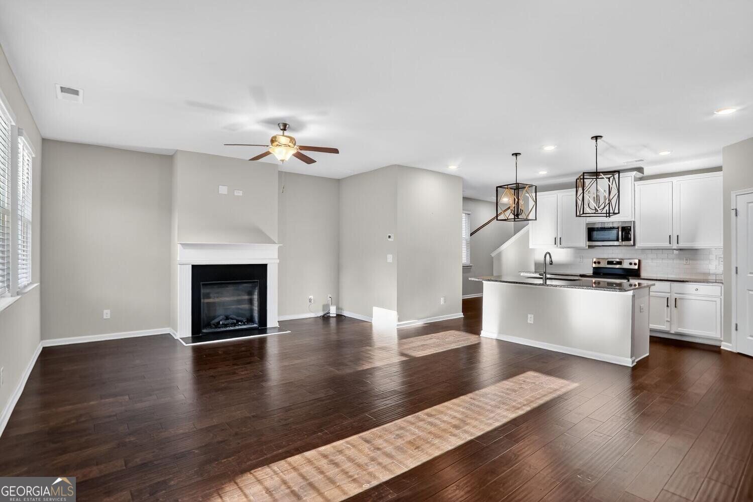 1553 Spring Hollow Way Property Photo 7
