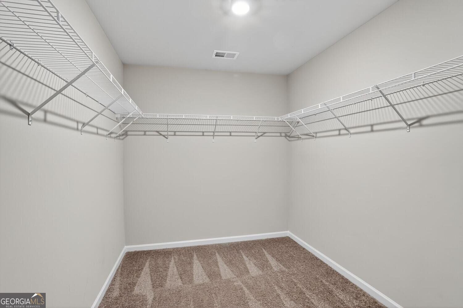 1553 Spring Hollow Way Property Photo 17