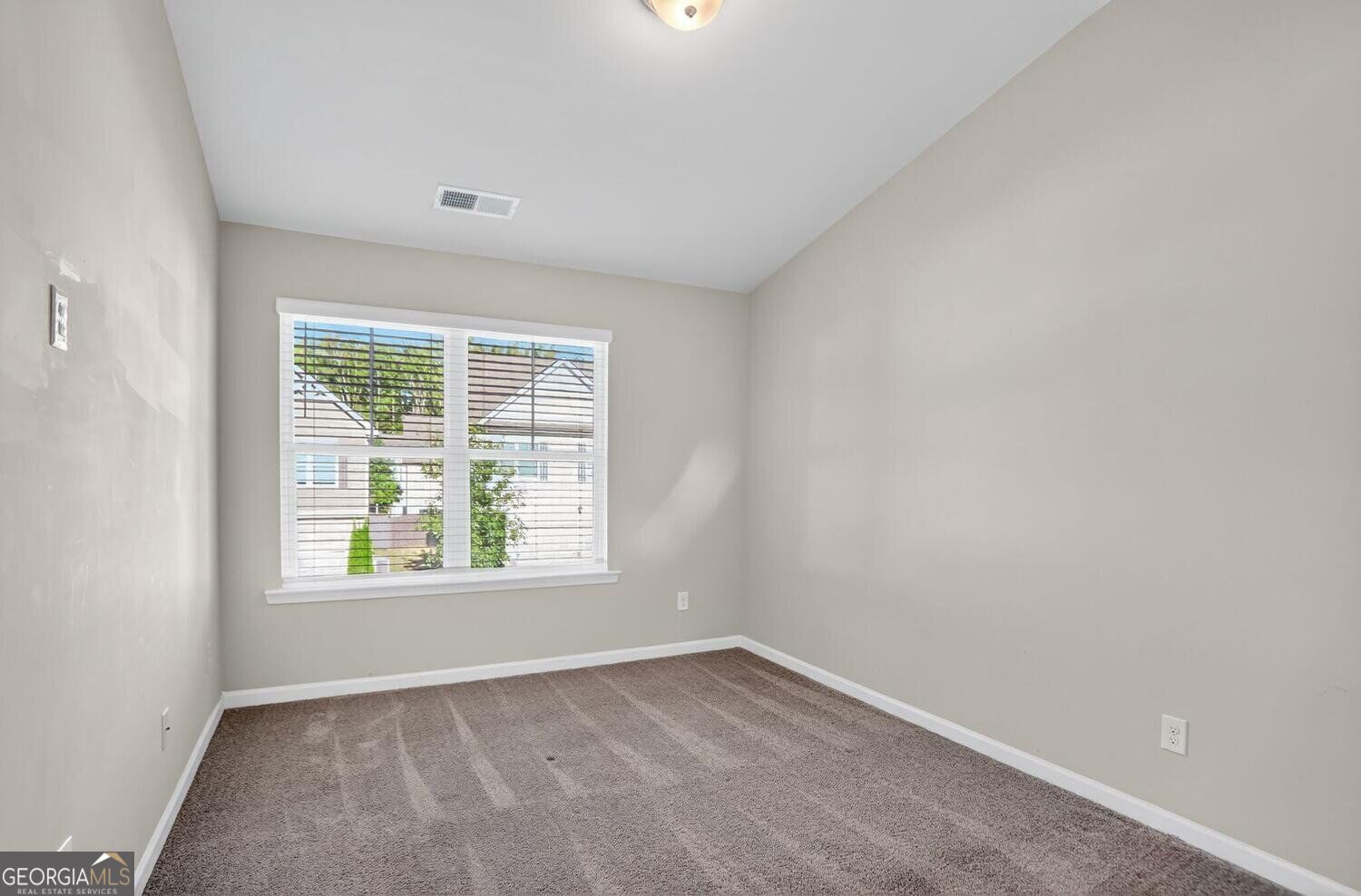 1553 Spring Hollow Way Property Photo 19