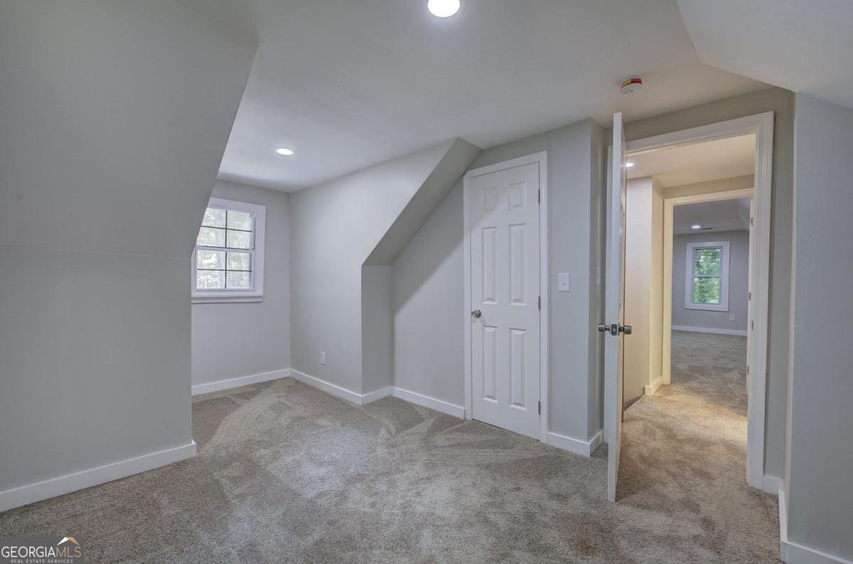 252 Hudson Way Property Photo 26