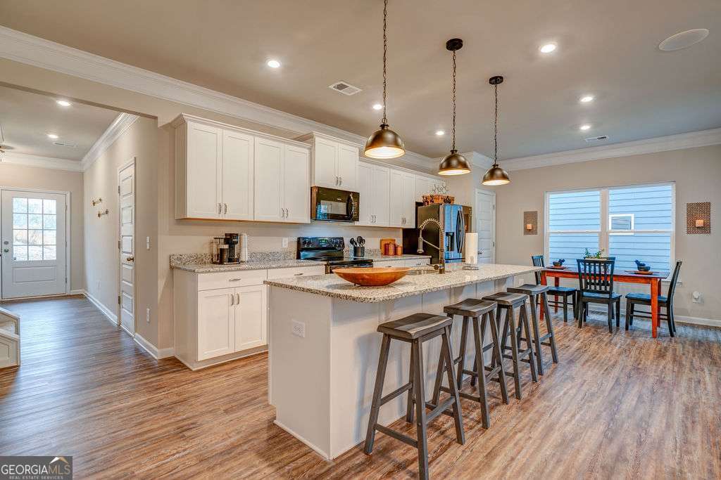 101 Waterside Trail Property Photo 29