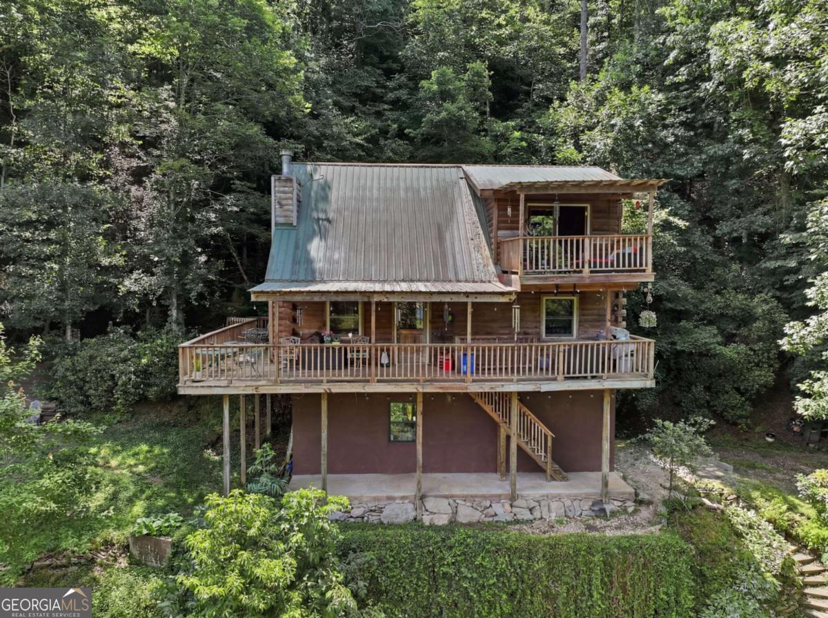 349 Whitewater Trail Property Photo 2