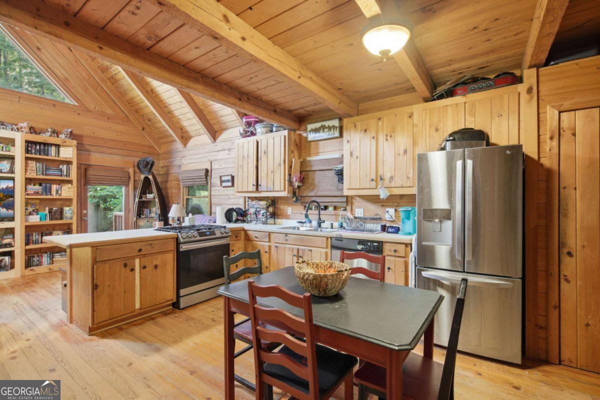 349 Whitewater Trail Property Photo 13