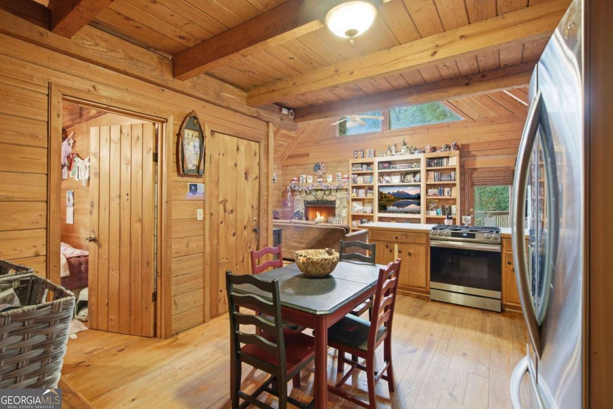349 Whitewater Trail Property Photo 14