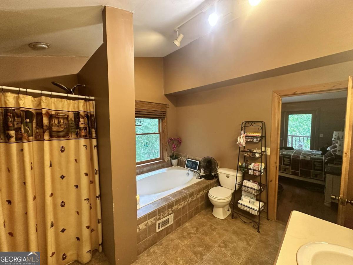 349 Whitewater Trail Property Photo 72