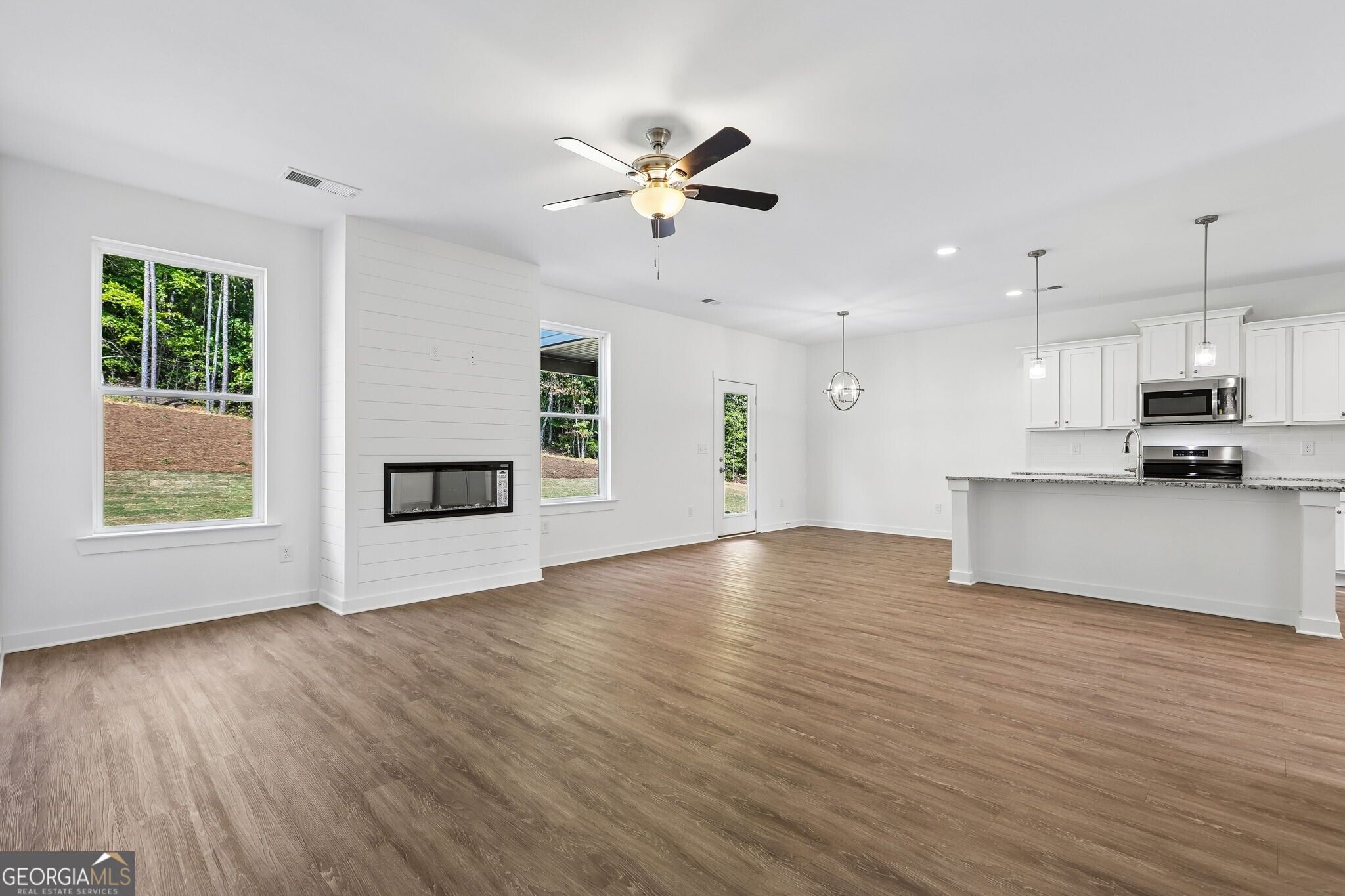 100 Eryn Terrace Property Photo 7