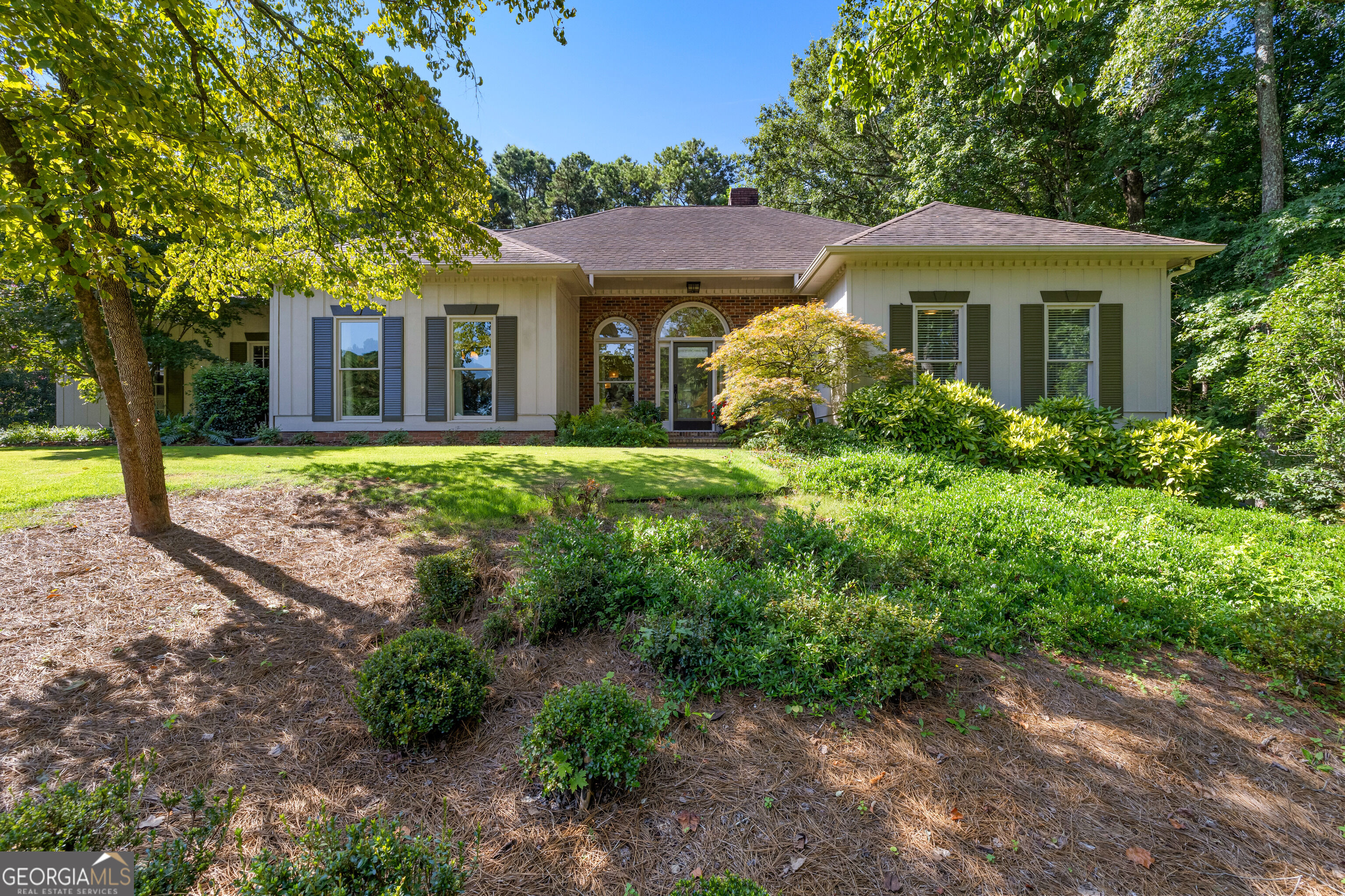 216 Ashford Circle Property Photo 1