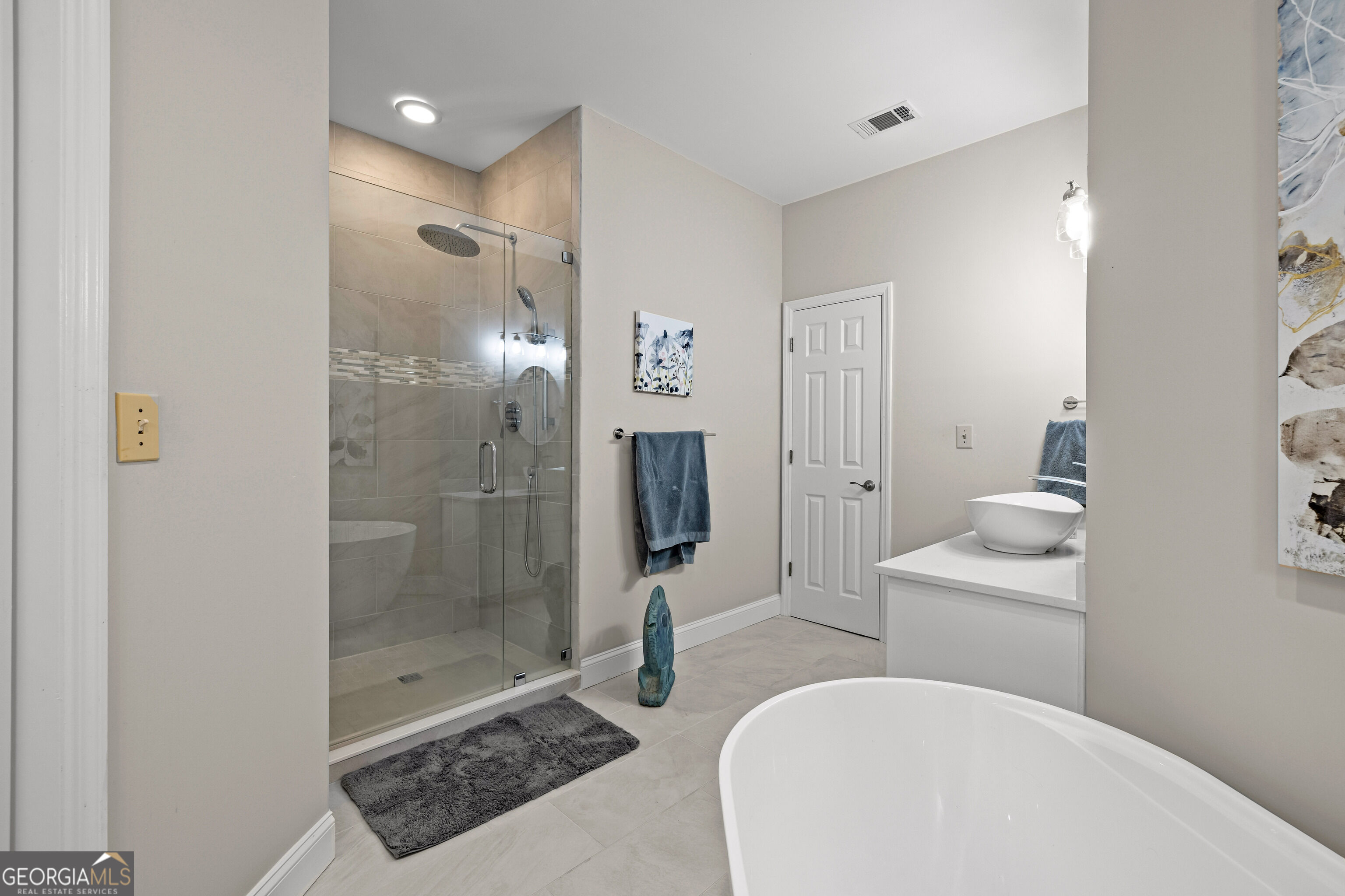 216 Ashford Circle Property Photo 22