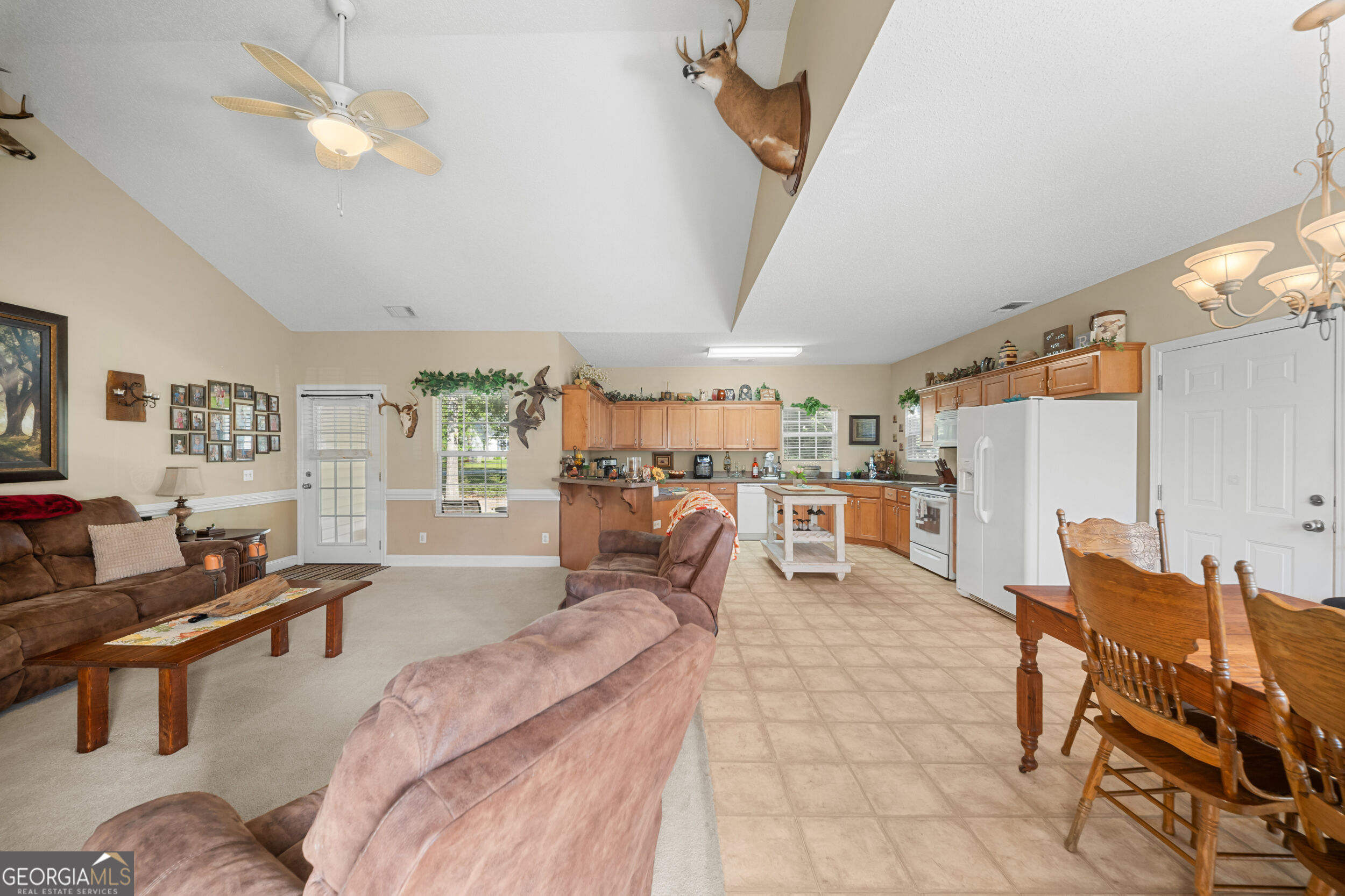 815 Bay Tree Lane Property Photo 6