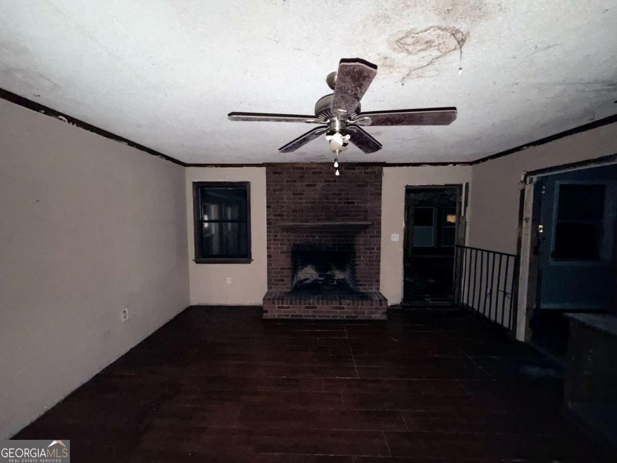 2636 Highway 162 Property Photo 7