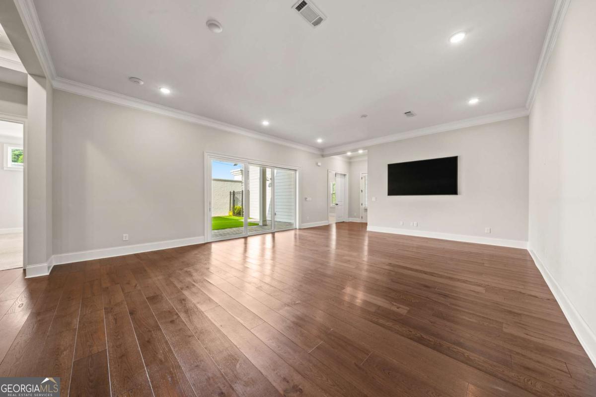 2451 Lizdionne Loop Property Photo 6