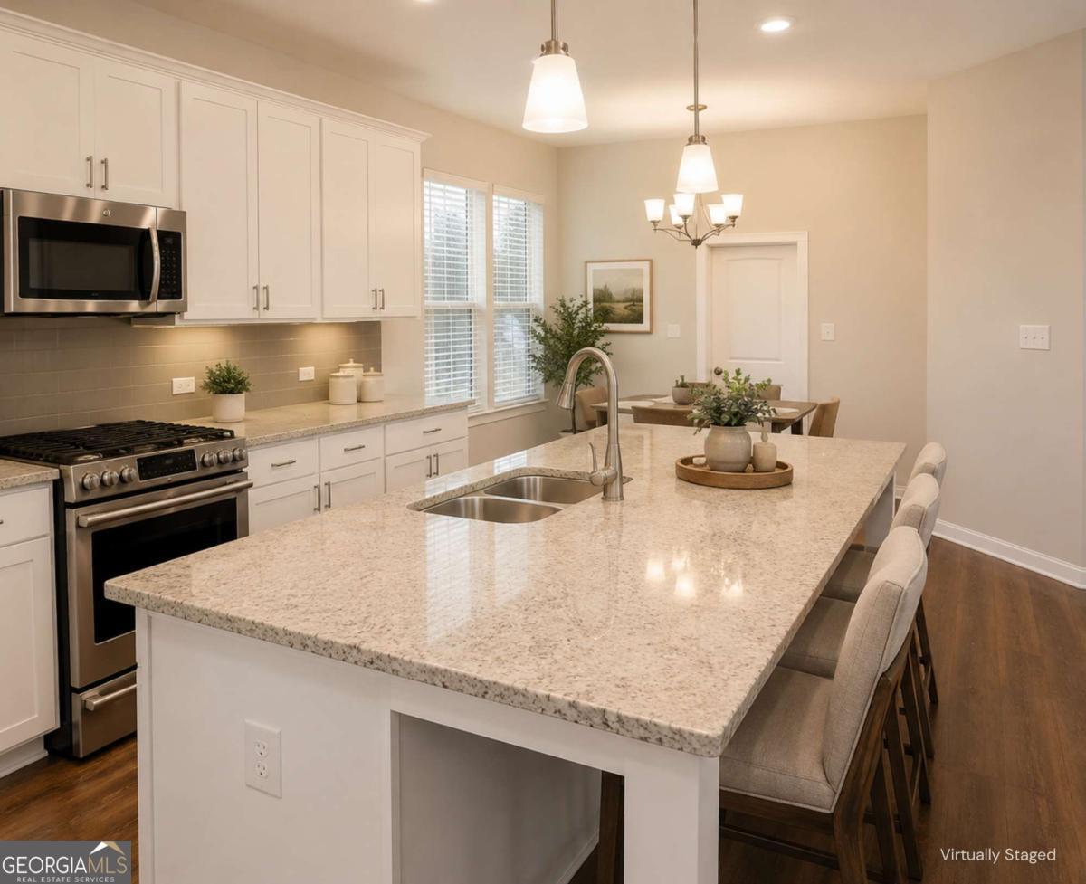 4286 Waxwing Street Property Photo 6
