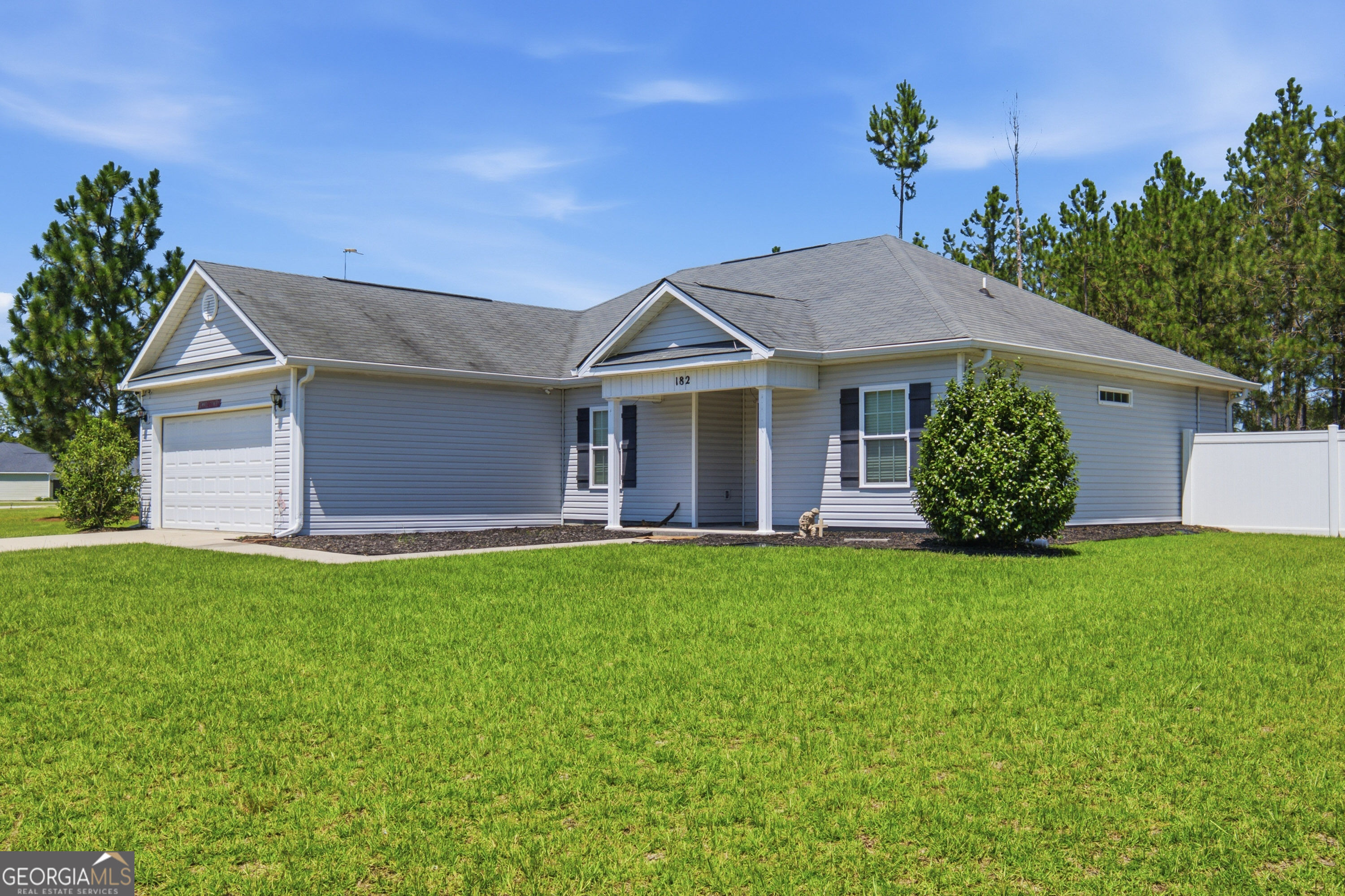 182 Stillwater Drive Property Photo 3