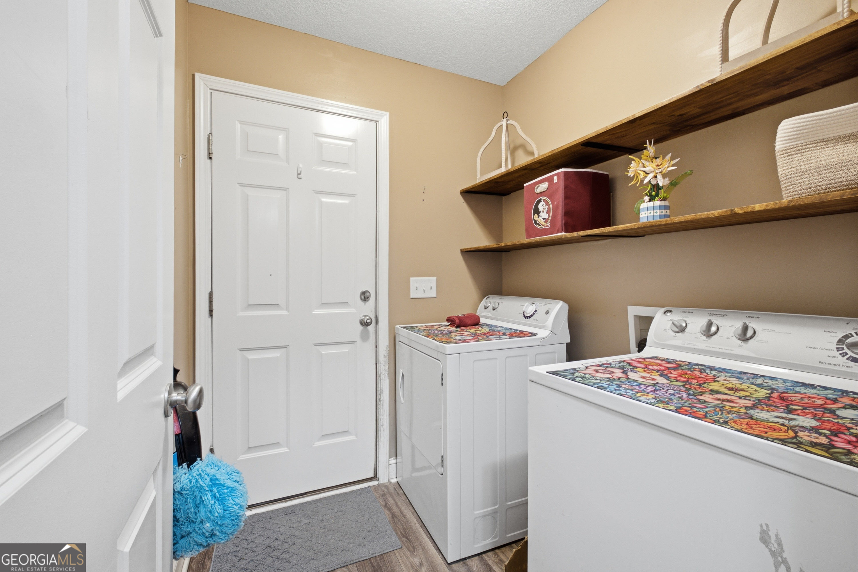 182 Stillwater Drive Property Photo 11