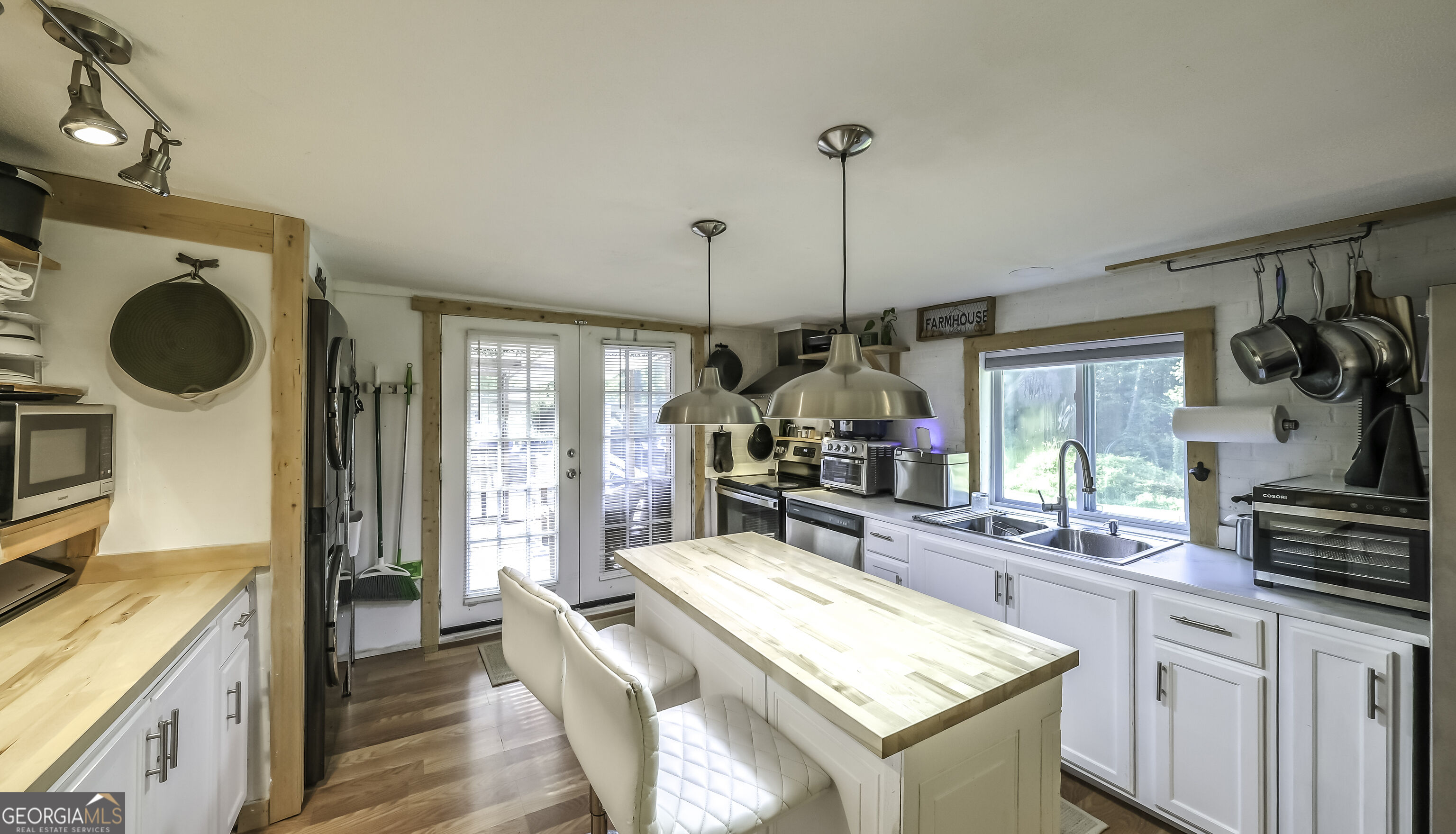 1400 Brickyard Road Property Photo 13