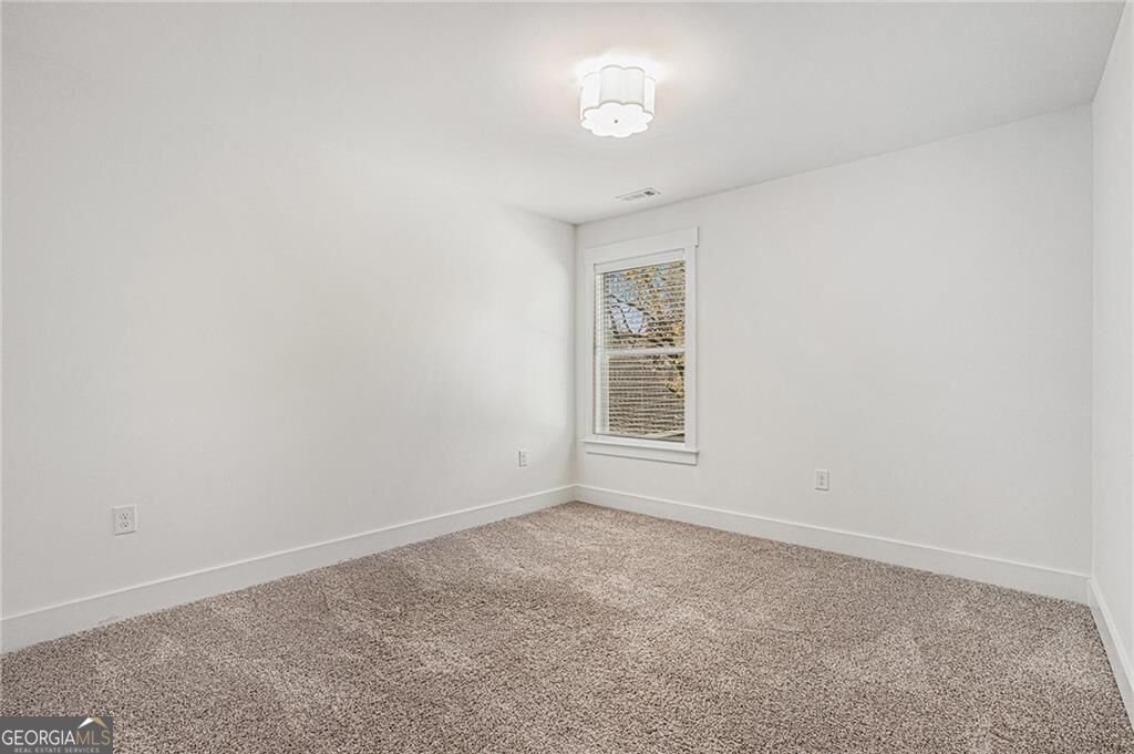 352 Davis Street Property Photo 25