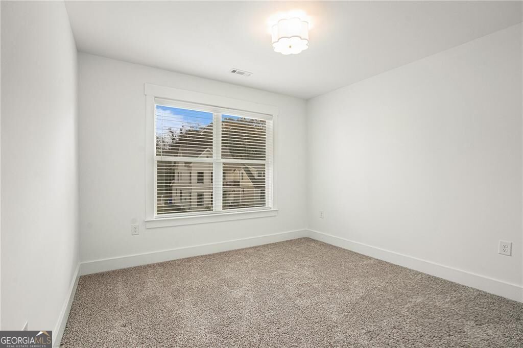 352 Davis Street Property Photo 27