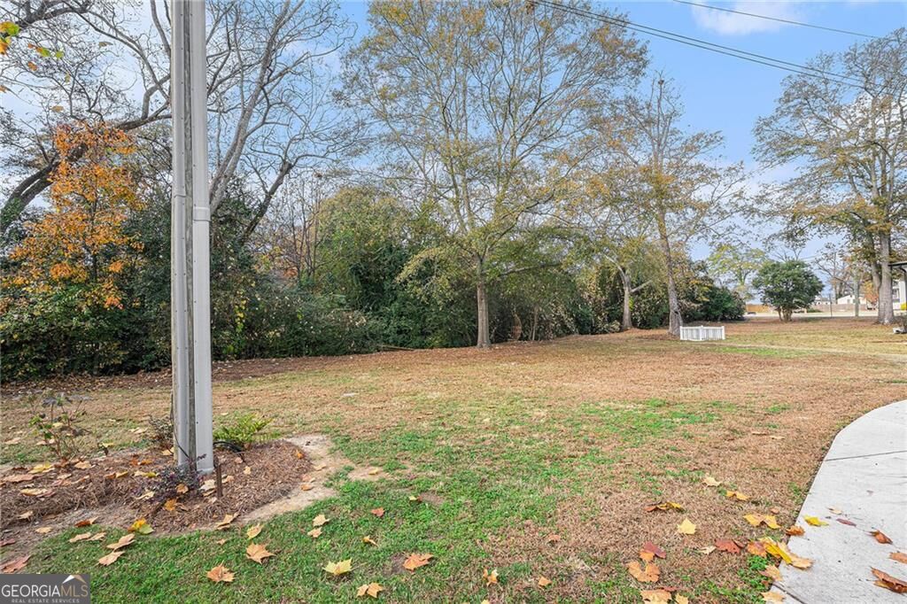 352 Davis Street Property Photo 32