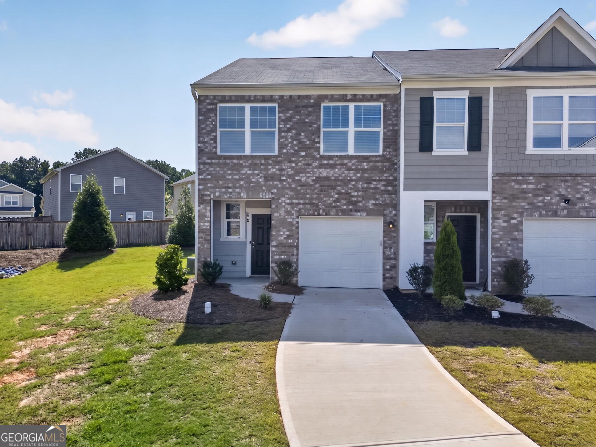 579 Magnolia Circle Property Photo 2