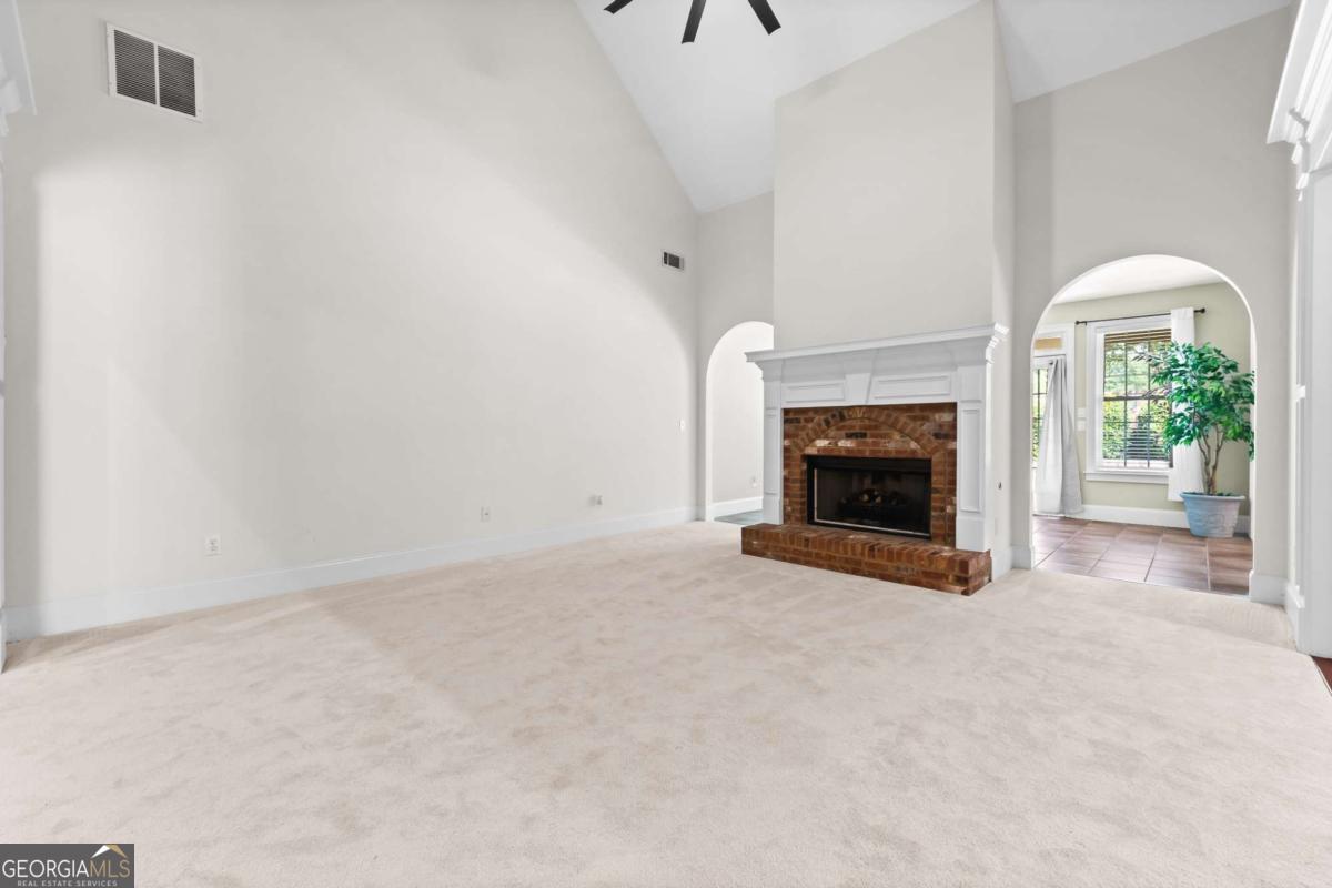730 Windsor Place Circle Sw Property Photo 8