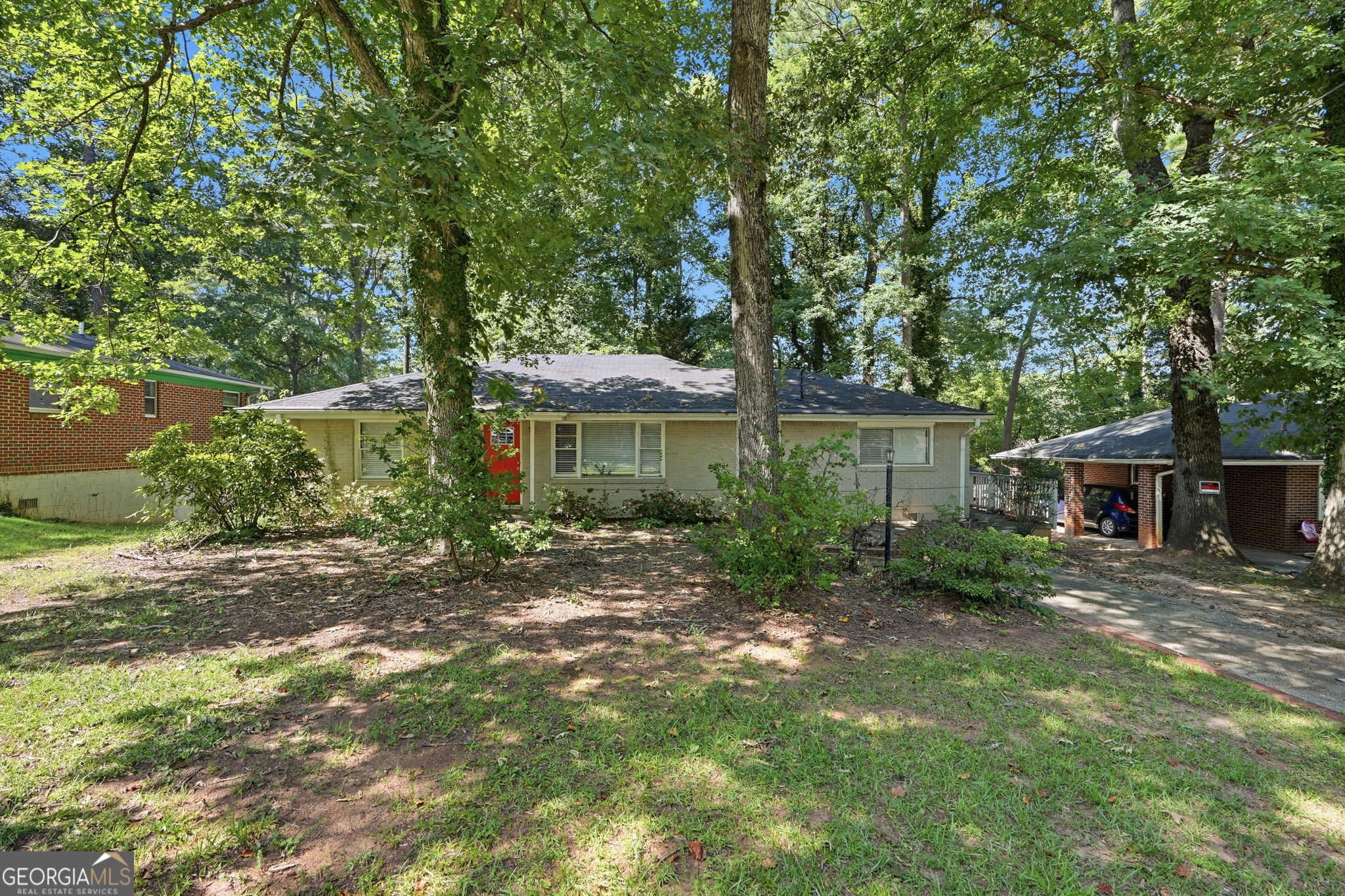 1923 Rosewood Road Property Photo 1