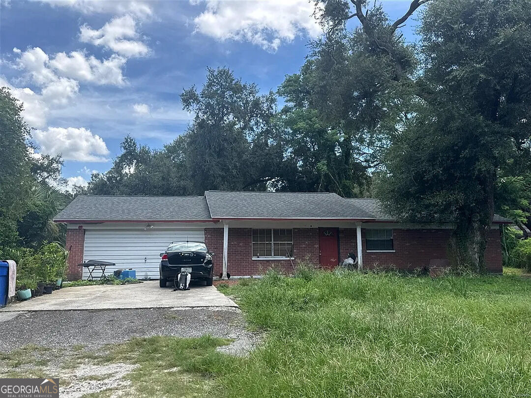 2527 Ranch Lake Circle