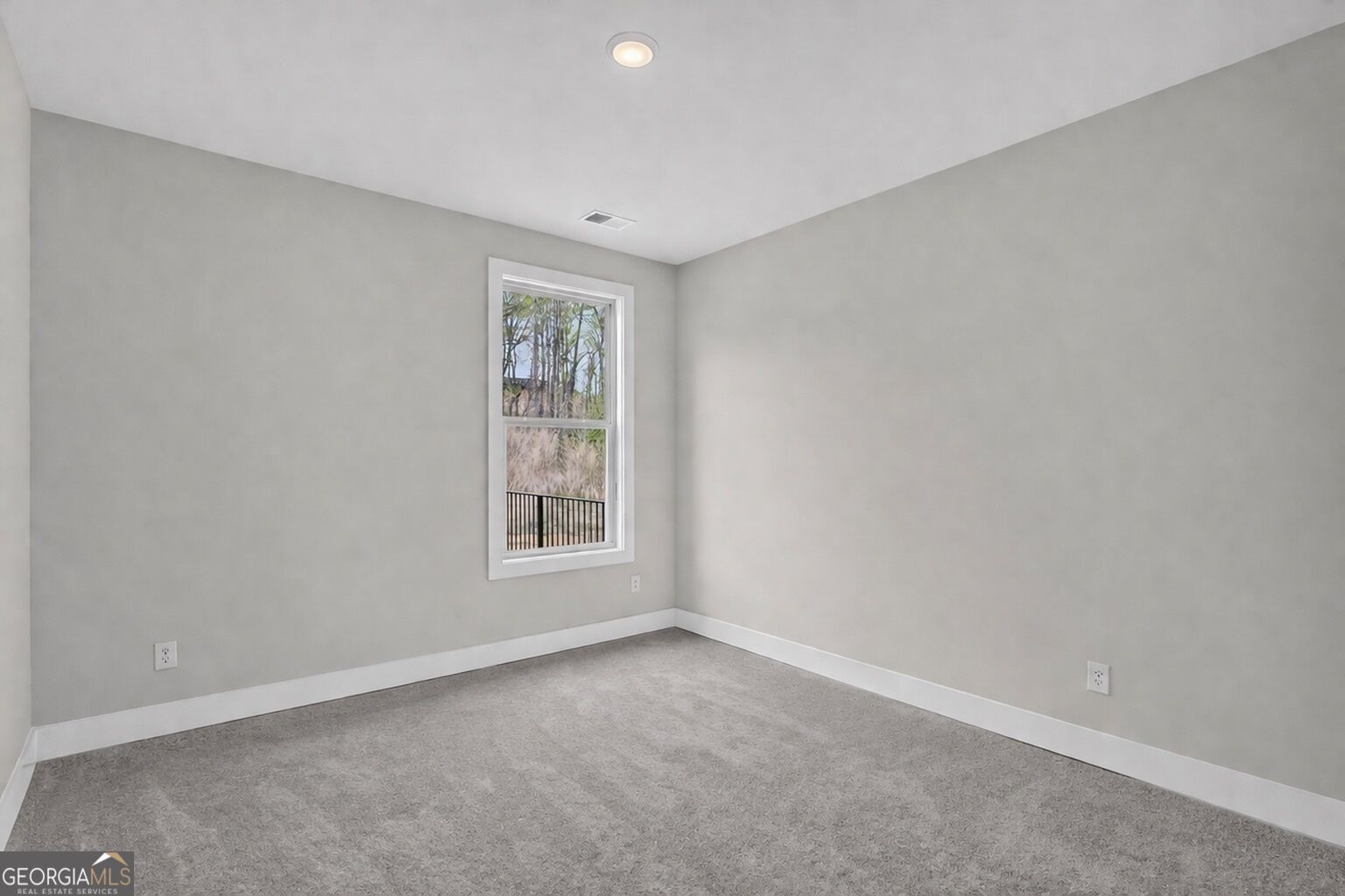 2572 Parkside Way # 14 Property Photo 4