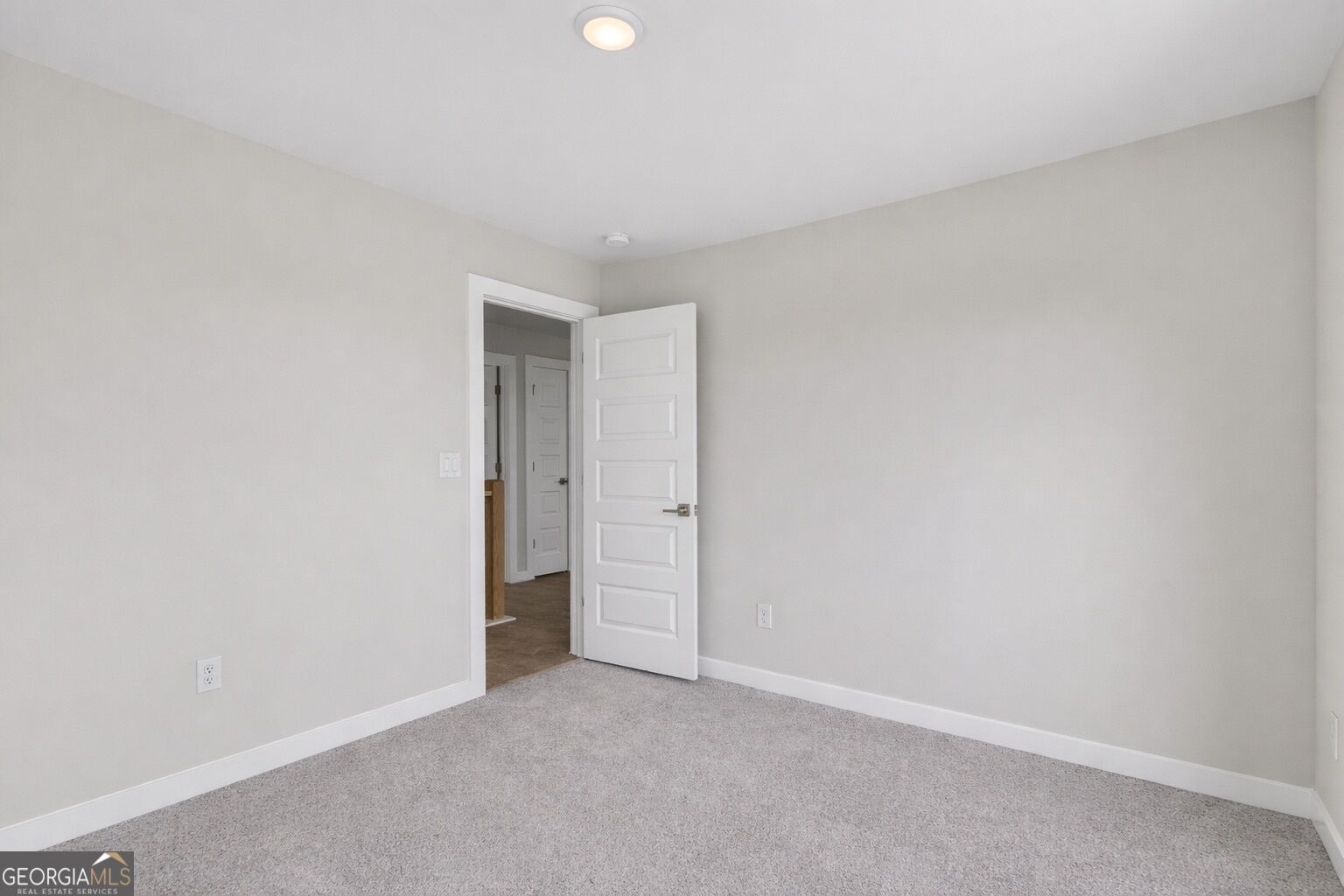 2572 Parkside Way # 14 Property Photo 7