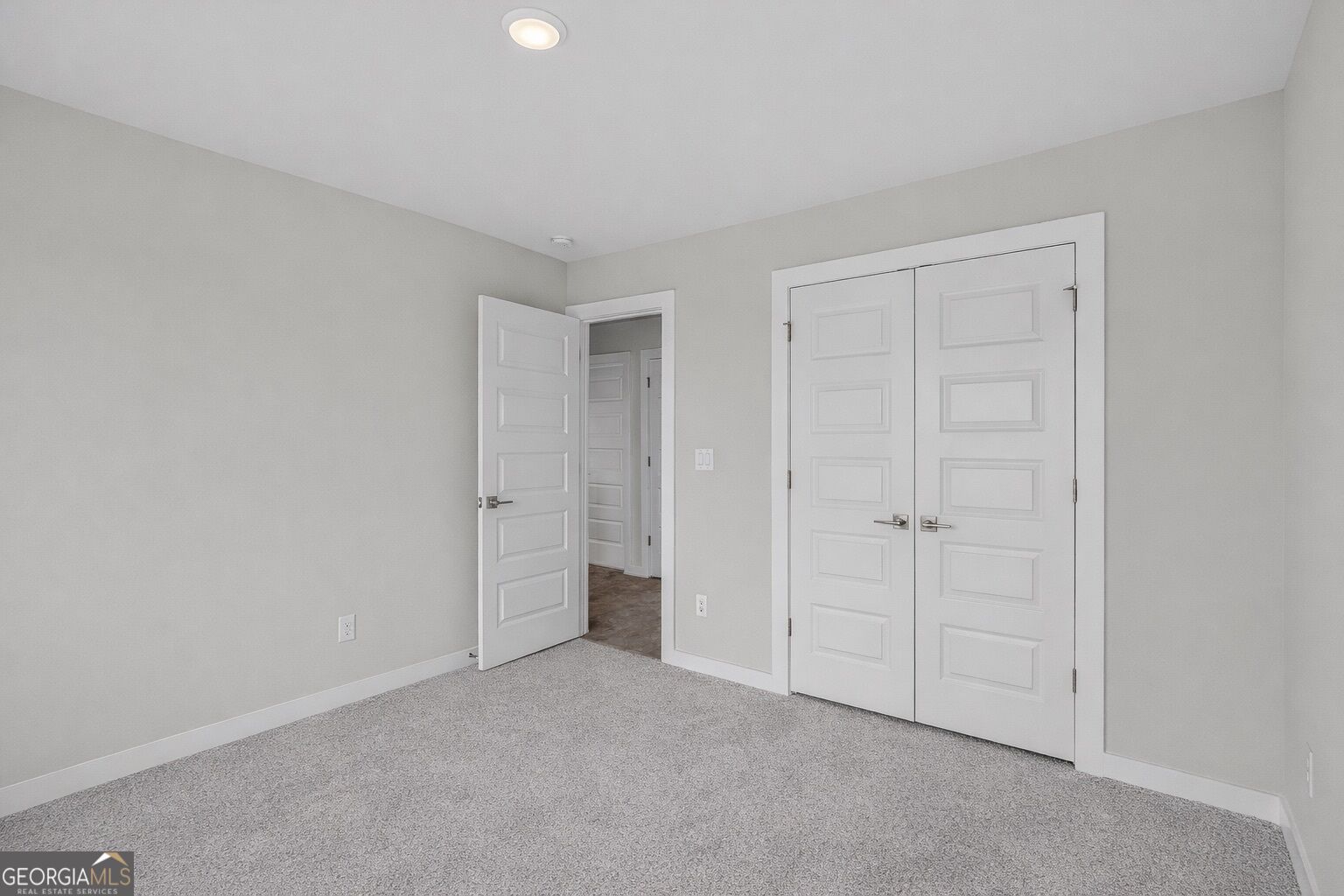 2572 Parkside Way # 14 Property Photo 9
