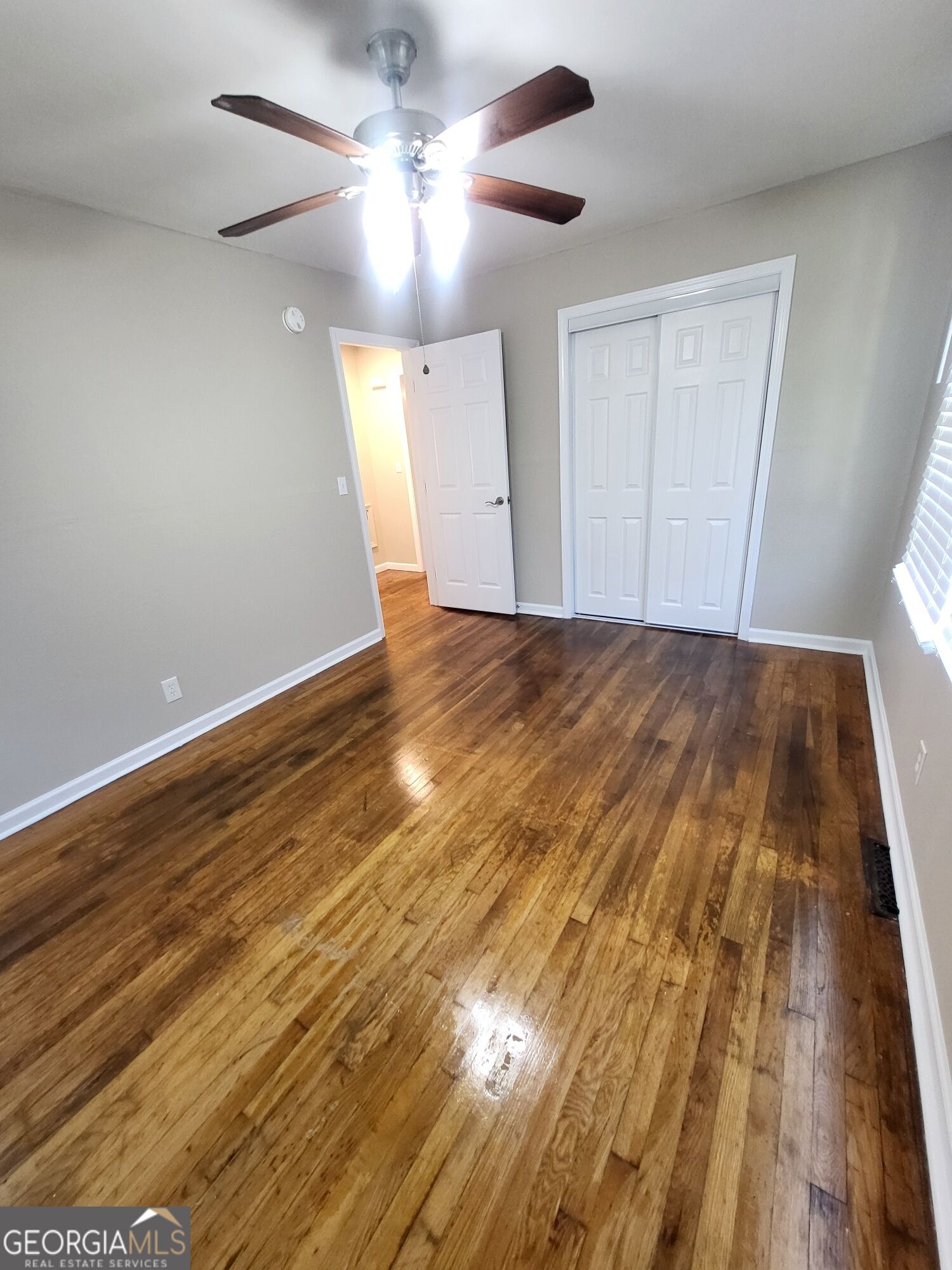 112 N 13th Avenue Property Photo 22