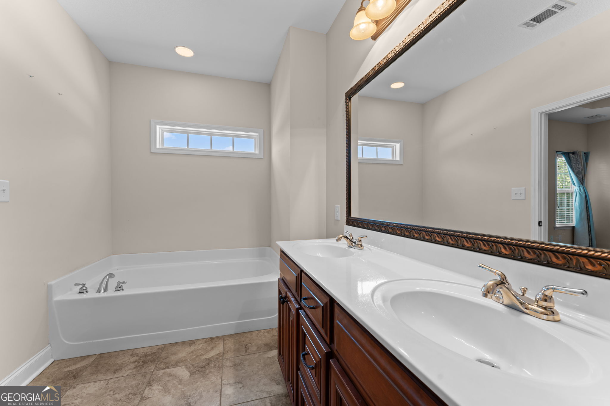 200 Lasso Drive Property Photo 27