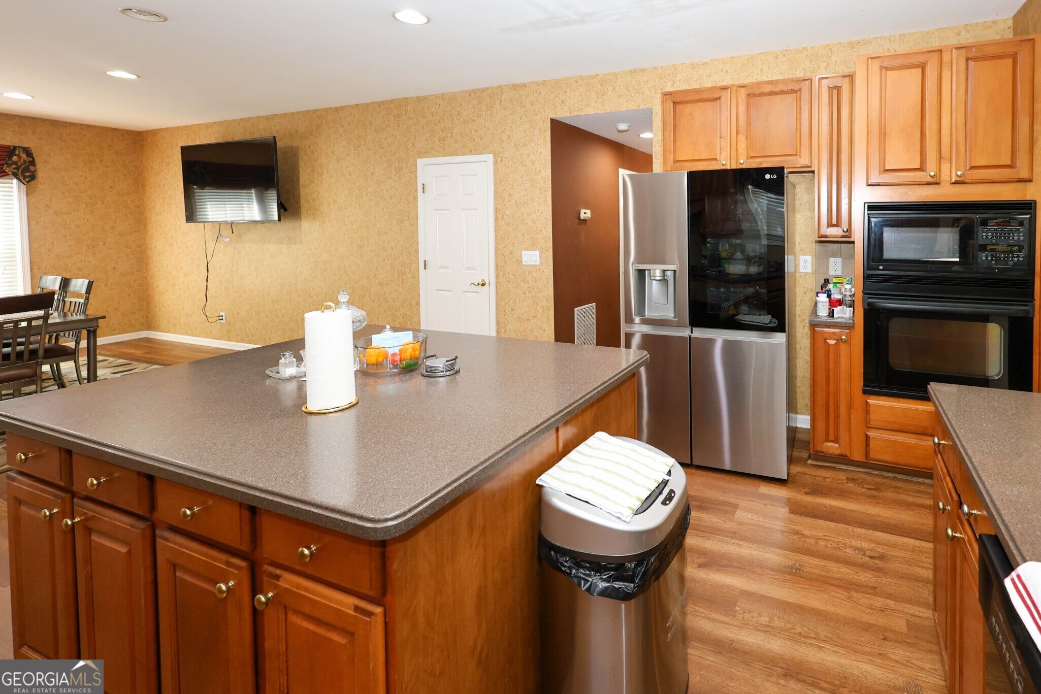 1105 Fountain Crest Drive Property Photo 11