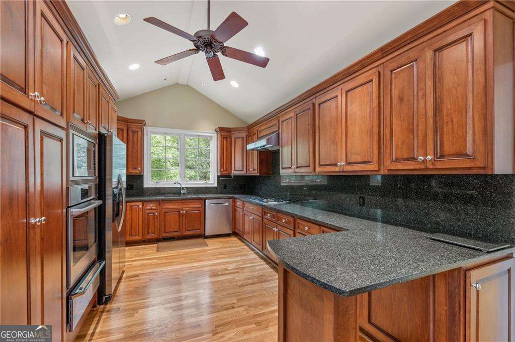 1037 Davis Drive Property Photo 9