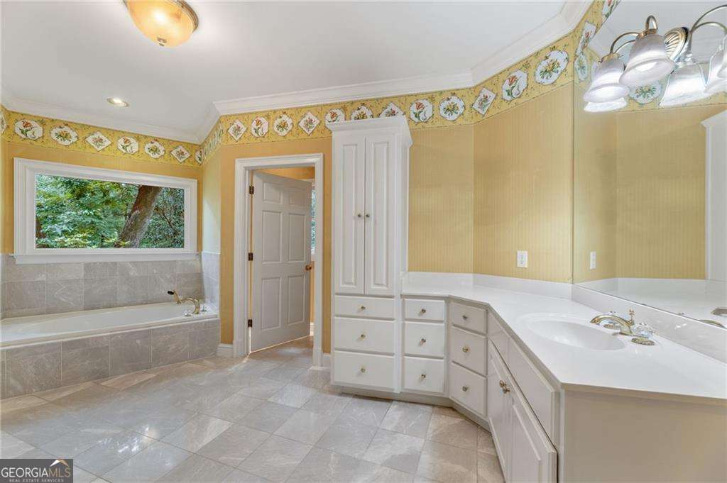 1037 Davis Drive Property Photo 27