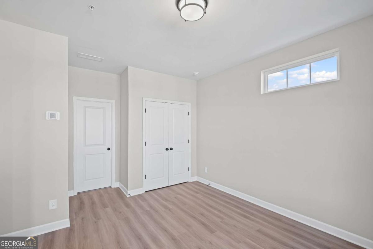 217 Village Overlook # H3 Property Photo 9