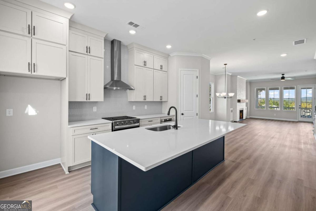 217 Village Overlook # H3 Property Photo 17