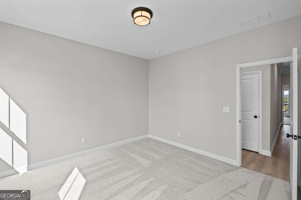 217 Village Overlook # H3 Property Photo 34