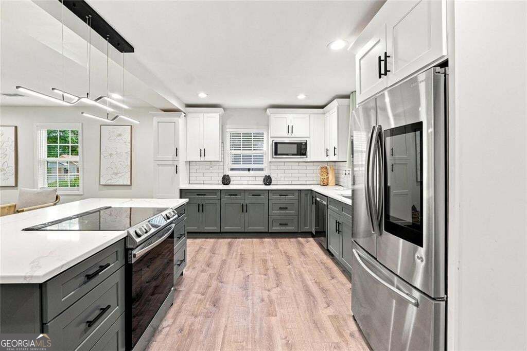 2447 Lynn Iris Drive Property Photo 14