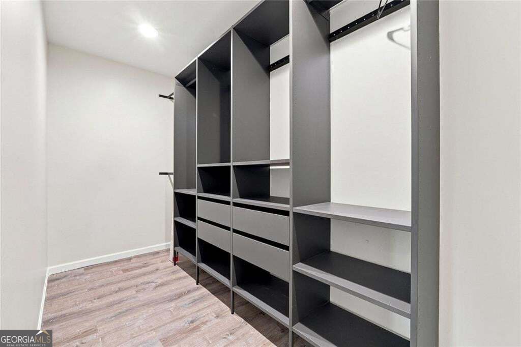 2447 Lynn Iris Drive Property Photo 22