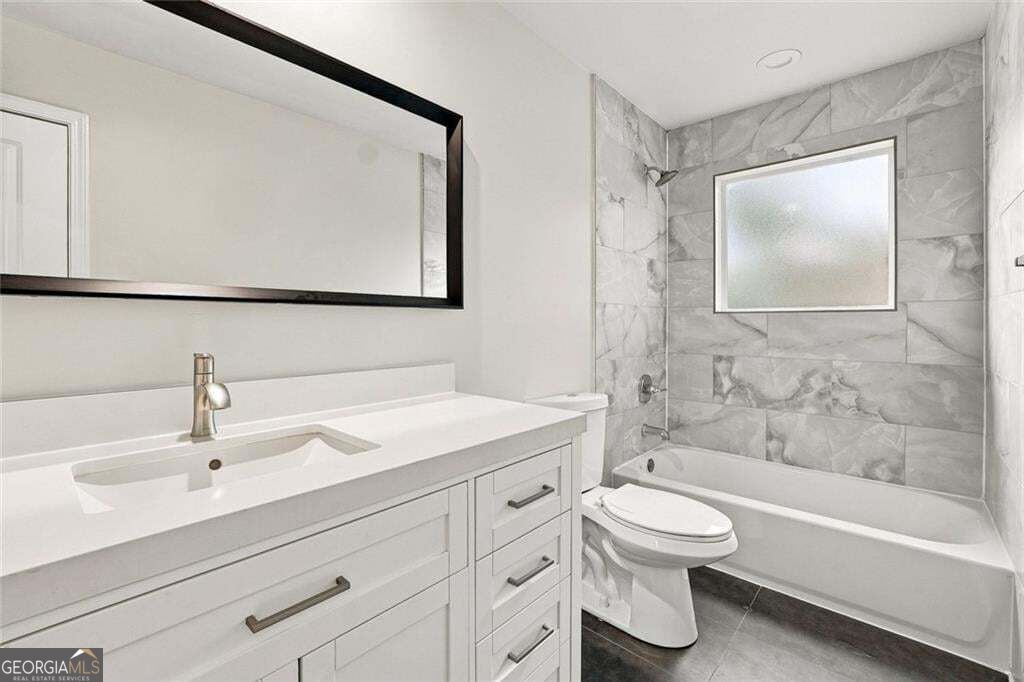 2447 Lynn Iris Drive Property Photo 27