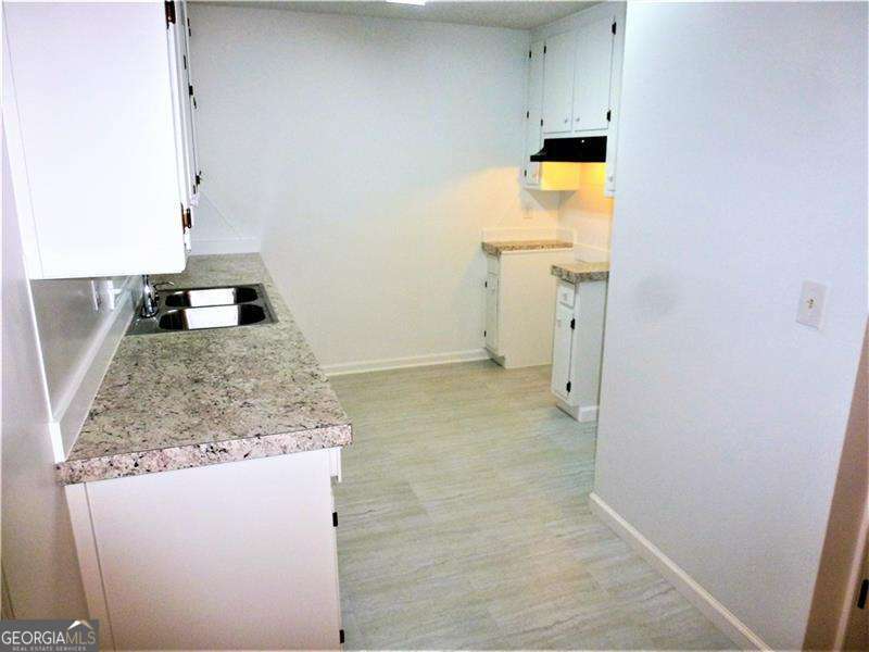 382 Cross Creek Place Property Photo 5