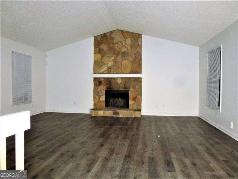 382 Cross Creek Place Property Photo 7