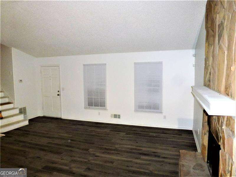 382 Cross Creek Place Property Photo 11