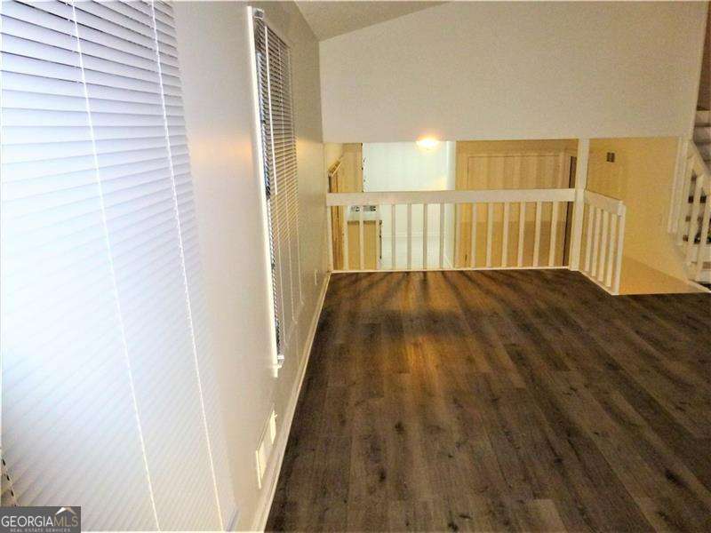 382 Cross Creek Place Property Photo 12