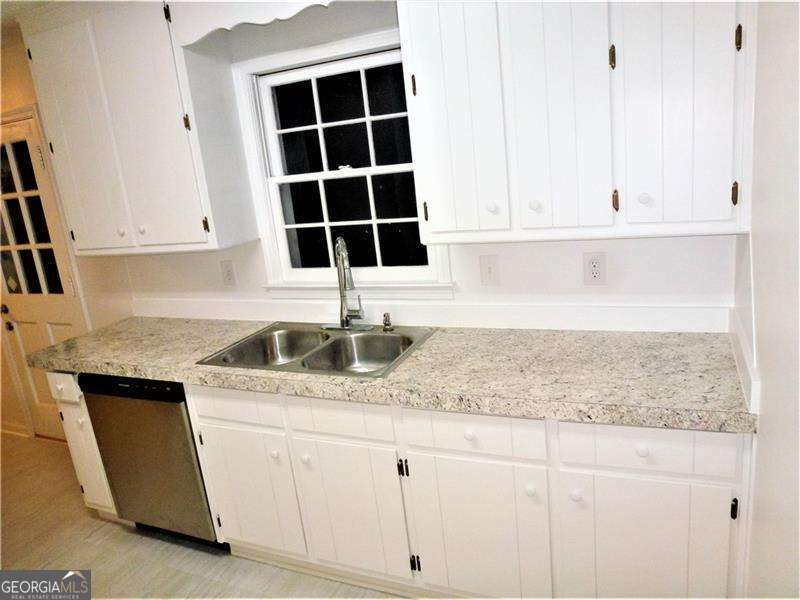 382 Cross Creek Place Property Photo 18