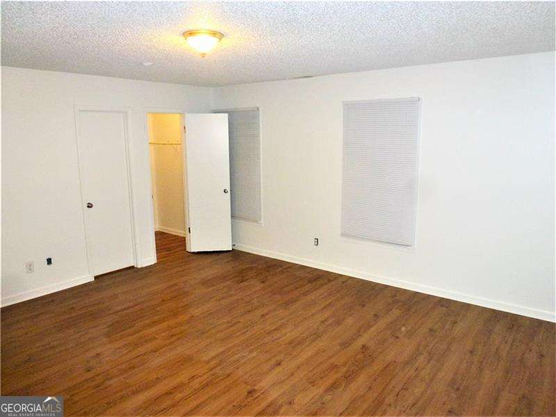 382 Cross Creek Place Property Photo 25
