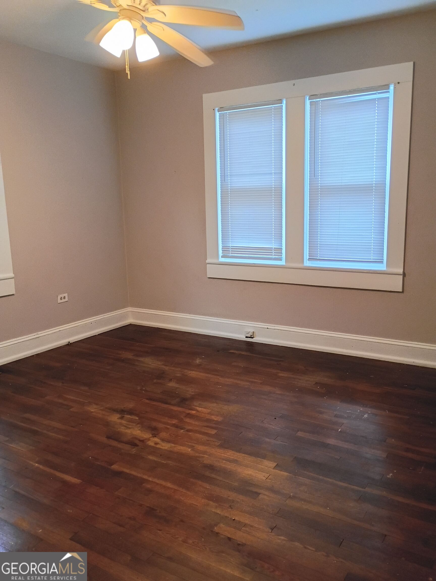 402 Gordon Street Property Photo 11