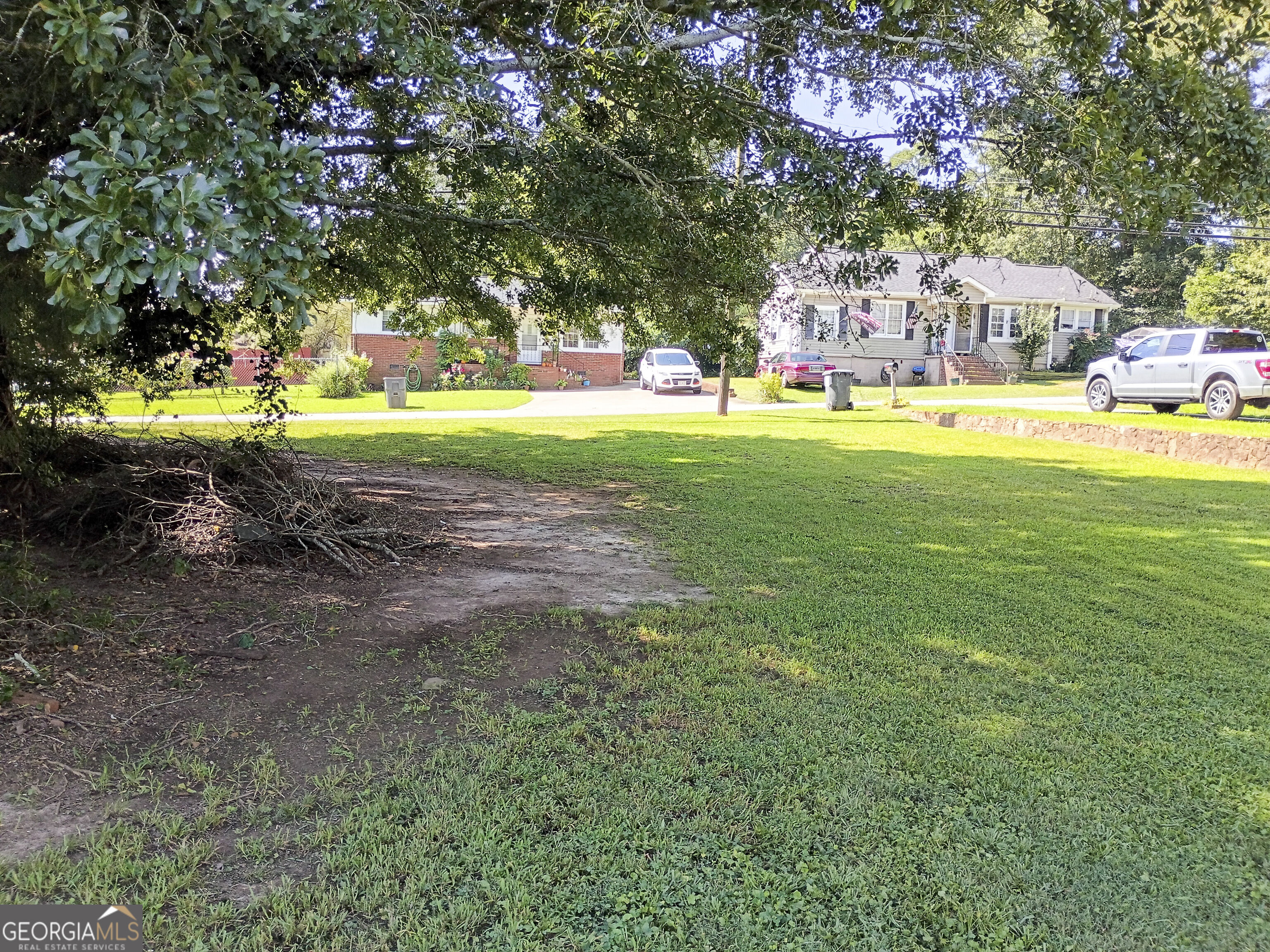 402 Gordon Street Property Photo 16